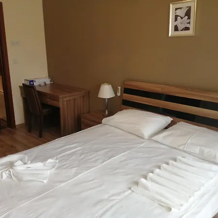 Aparthotel Golden Line *