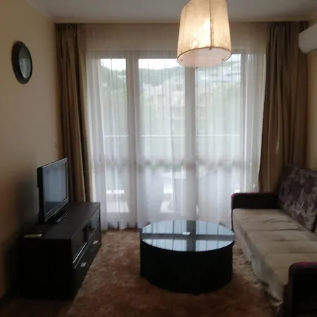 Golden Line Aparthotel