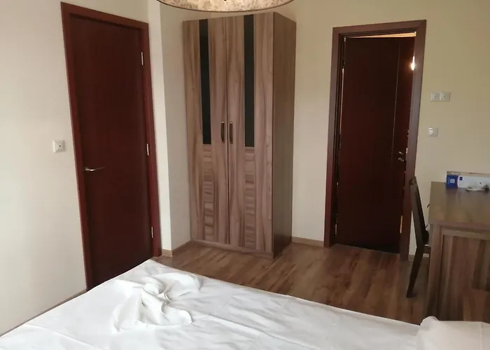 Aparthotel Golden Line *